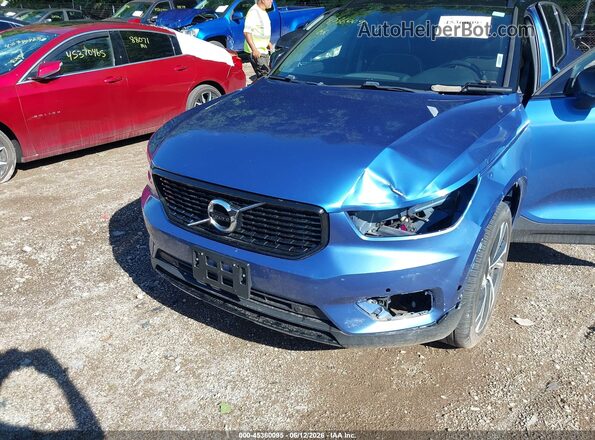 YV4162XZ1K2009006 2019 VOLVO XC40 Синий Вид спереди