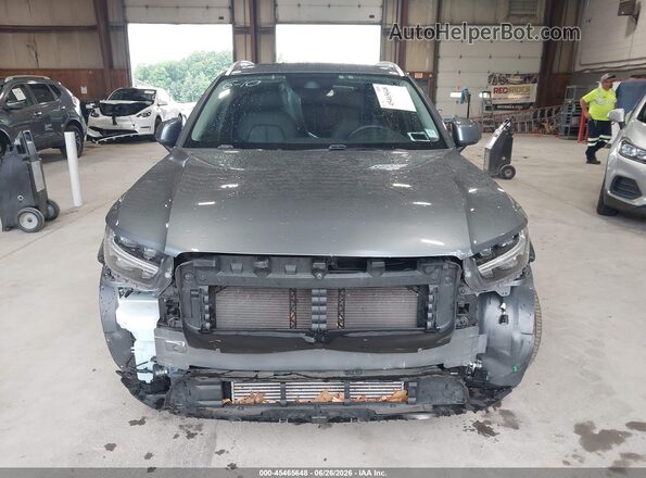 YV4162XZ5K2011034 2019 VOLVO XC40 Gray Vista interior trasera
