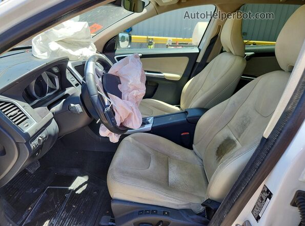 YV440MDK1G2857394 2016 VOLVO XC60 White Вид салону спереду