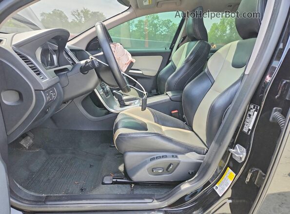 YV440MDR3H2178421 2017 VOLVO XC60 Gray Vista interior delantera