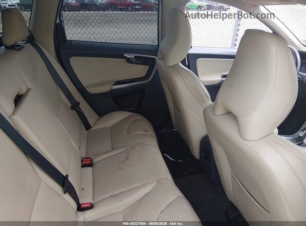 YV440MDR3H2226144 2017 VOLVO XC60 White Widok naklejki z numerem VIN