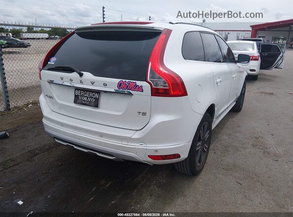 YV440MDR3H2226144 2017 VOLVO XC60 White Tył prawy
