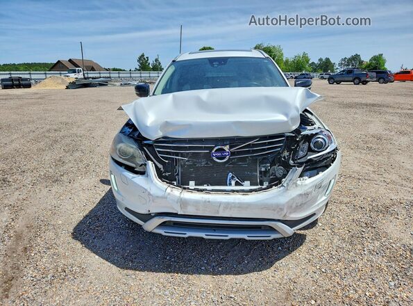 YV440MDR8H2015537 2017 VOLVO XC60 White Widok z przodu