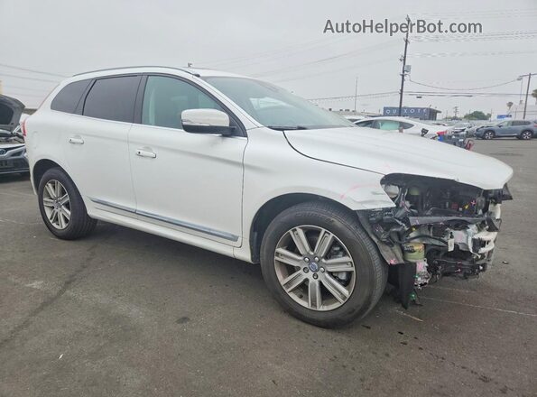 YV440MDU2H2009432 2017 VOLVO XC60 White 