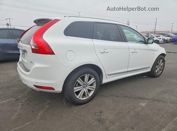 YV440MDU2H2009432 2017 VOLVO XC60 White 