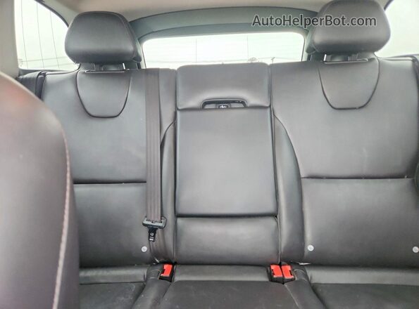YV440MDU2H2009432 2017 VOLVO XC60 White 