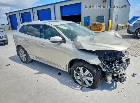 YV440MDU5H2121044 2017 VOLVO XC60 Cream Front right