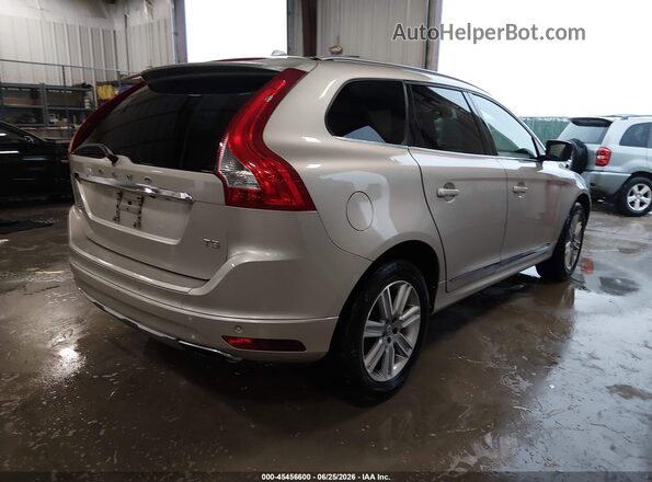YV440MDU8H2008737 2017 VOLVO XC60 Beige Հետևի աջ