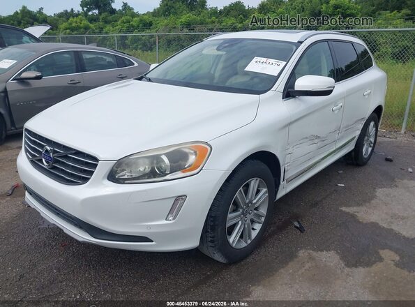 YV440MDU8H2192139 2017 VOLVO XC60 White Przód lewy