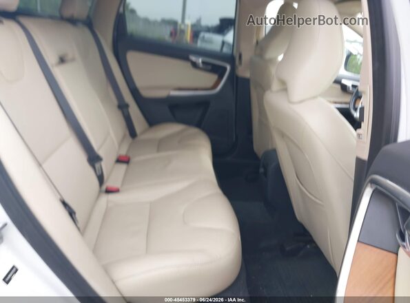 YV440MDU8H2192139 2017 VOLVO XC60 White Widok naklejki z numerem VIN