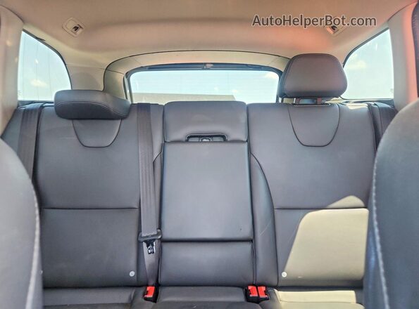 YV440MRU4H2157848 2017 VOLVO XC60 Brown Widok tylnych siedzeń