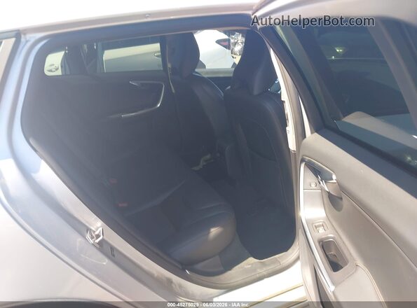 YV440MWK4H1037900 2017 VOLVO V60 CROSS COUNTRY Gray VIN sticker view