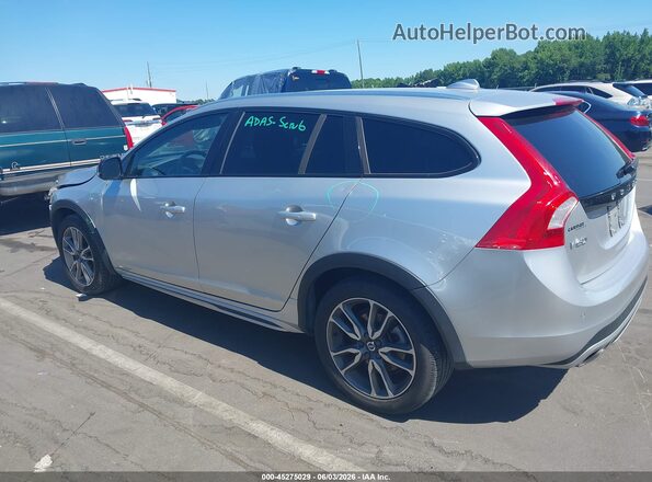 YV440MWK4H1037900 2017 VOLVO V60 CROSS COUNTRY Gray 360 interior view