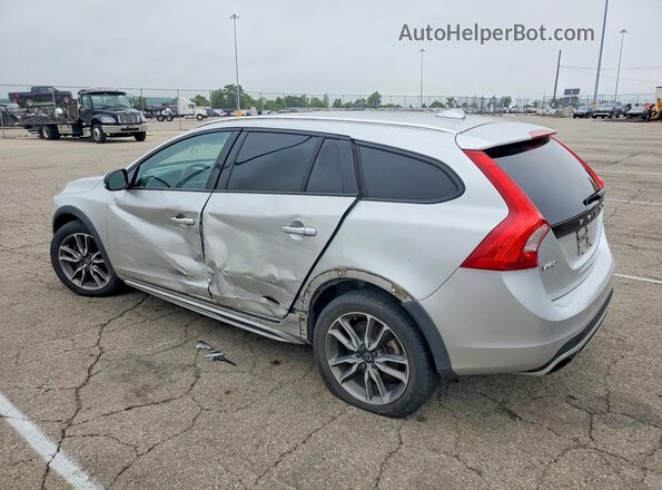 YV440MWK6J2052396 2018 VOLVO V60 Silver Rear left