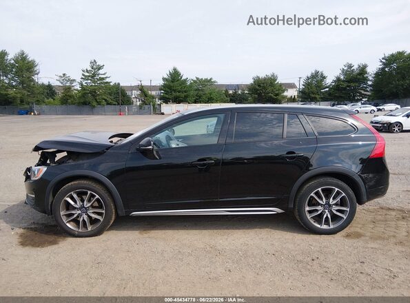 YV440MWK8J2054649 2018 VOLVO V60 CROSS COUNTRY Black 360 interior view