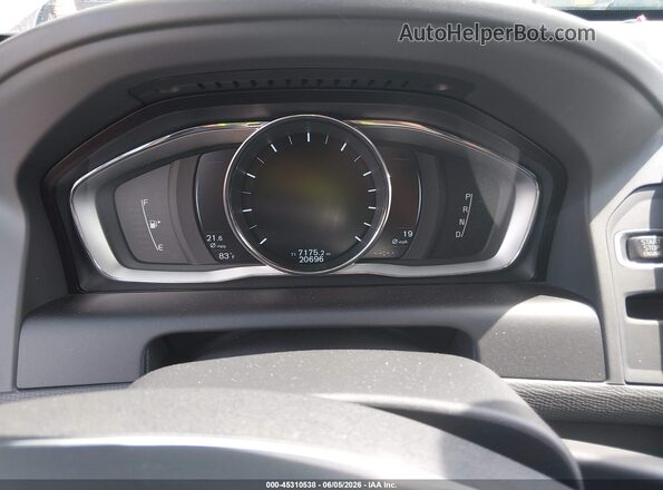 YV449MRM0G2904298 2016 VOLVO XC60 White Rear seats view