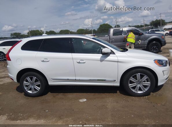 YV449MRM0G2904298 2016 VOLVO XC60 White 360 interior view