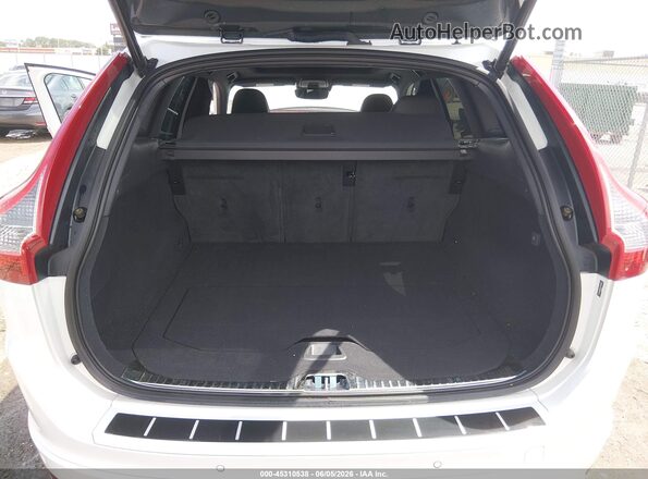 YV449MRM0G2904298 2016 VOLVO XC60 White 