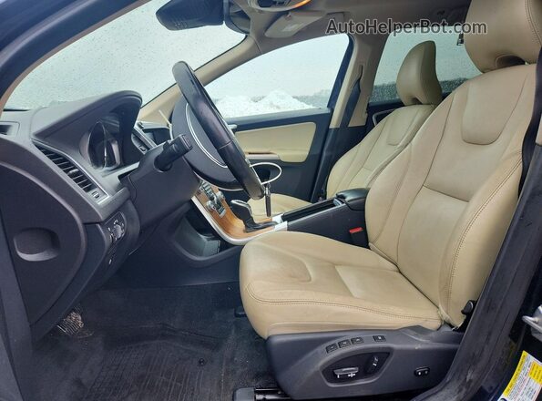 YV449MRU4H2225491 2017 VOLVO XC60 Blue Սալոնի դիմացի տեսք