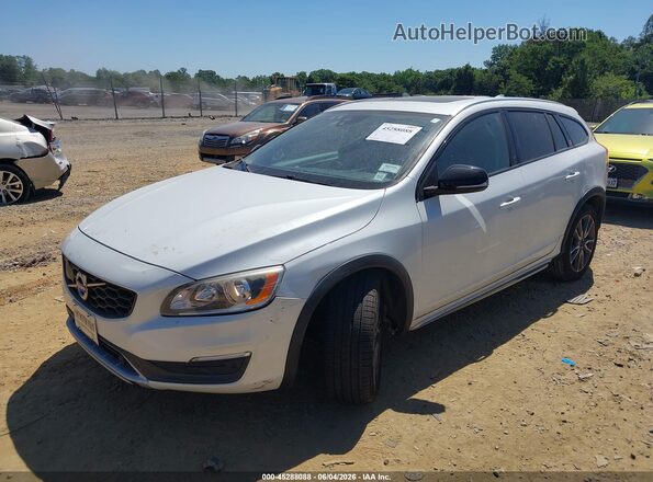 YV4612HK5G1010470 2016 VOLVO V60 CROSS COUNTRY White Front left