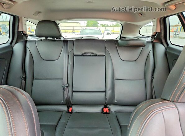 YV4612HM3G1008136 2016 VOLVO V60 Silver უკანა სავარძლების ხედი