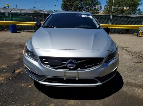 YV4612HM6G1003397 2016 VOLVO V60 Серебряный Вид спереди
