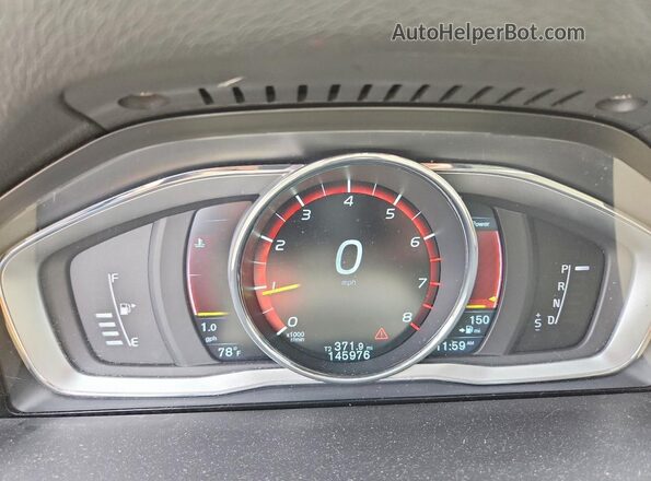 YV4612NK3G1269706 2016 VOLVO XC70 Black Вид щитка приладів
