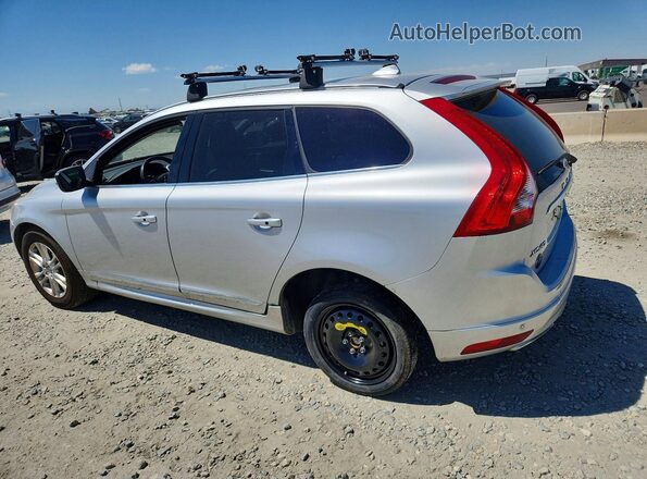 YV4612RK8G2853569 2016 VOLVO XC60 Silver 