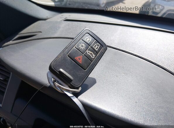 YV4612RK8G2854429 2016 VOLVO XC60 White Vista del salpicadero