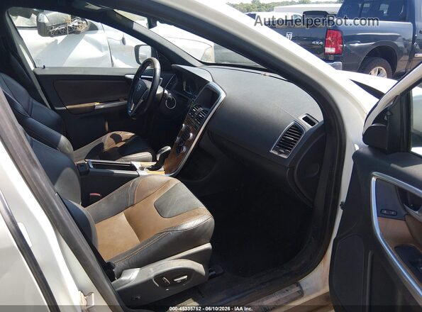 YV4612RK8G2854429 2016 VOLVO XC60 White Vista interior delantera