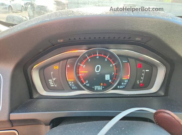 YV4612UM8G2001375 2016 VOLVO S60 Gray ხელსაწყოთა პანელის ხედი