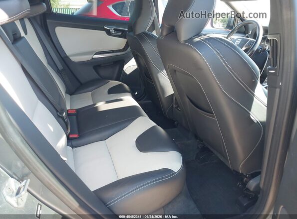 YV4902RK7G2826461 2016 VOLVO XC60 Gray Вид наклейки з VIN-кодом