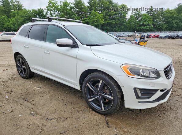 YV4902RS6G2781304 2016 VOLVO XC60 White Przód prawy