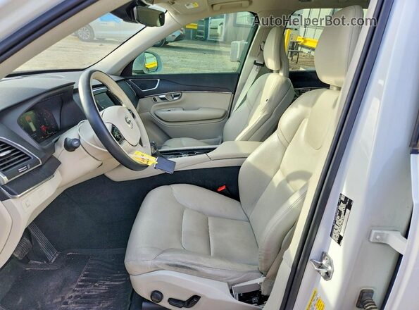 YV4A221K4L1609498 2020 VOLVO XC90 White წინა სალონის ხედი