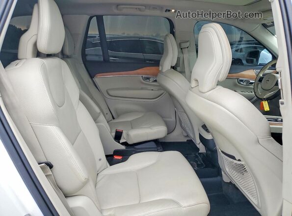 YV4A221K4N1836385 2022 VOLVO XC90 White Vista interior trasera