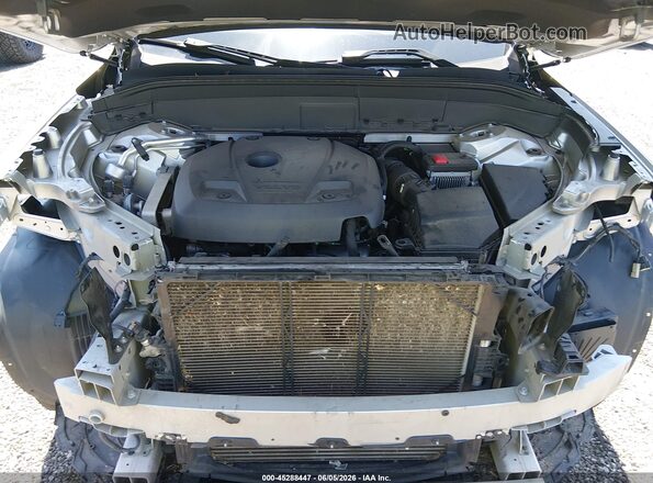 YV4A221L1L1568532 2020 VOLVO XC90 Серебряный Вид спереди