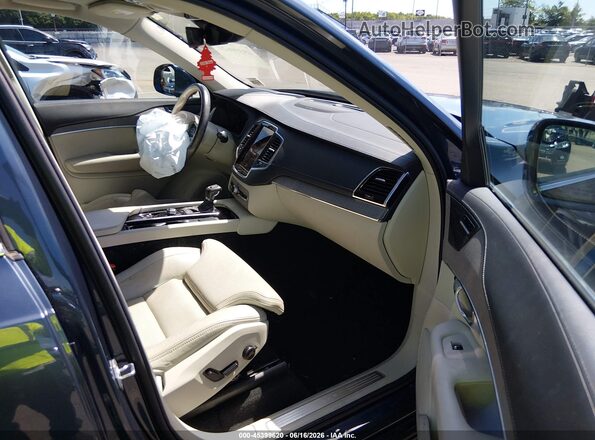 YV4A221L3N1813950 2022 VOLVO XC90 Blue Սալոնի դիմացի տեսք