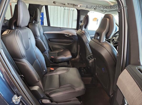 YV4A221L7N1807438 2022 VOLVO XC90 Blue Widok wnętrza z tyłu