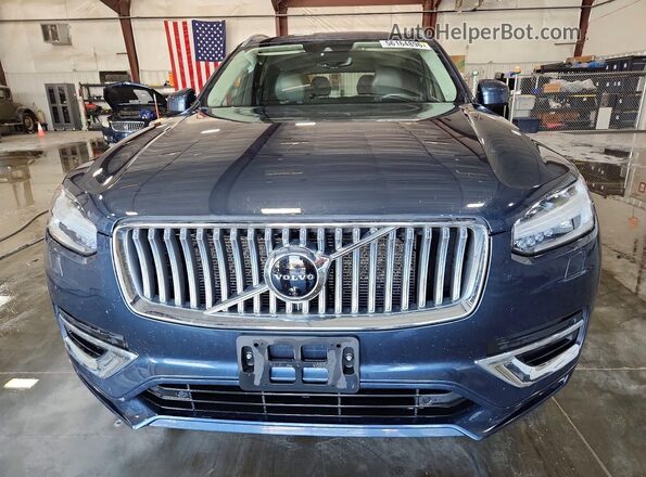 YV4A221L7N1807438 2022 VOLVO XC90 Blue Widok z przodu