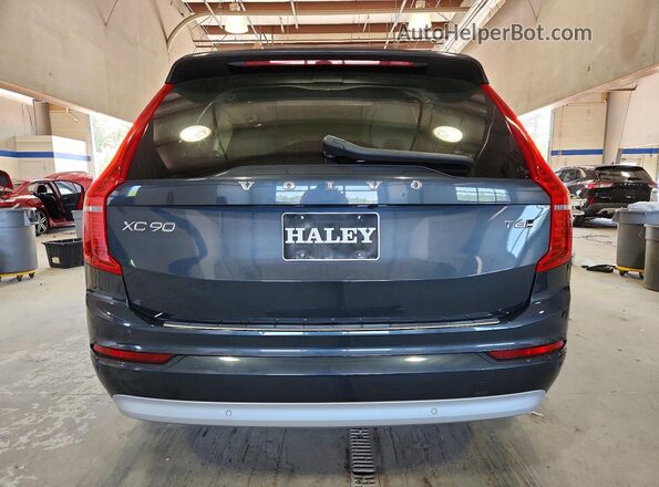 YV4A22PK6N1842356 2022 VOLVO XC90 Gray Вид ззаду