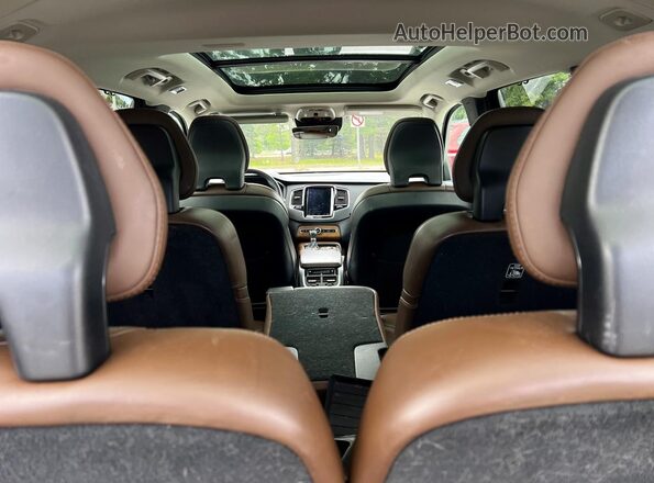 YV4A22PL0K1499418 2019 VOLVO XC90 White Вид щитка приладів