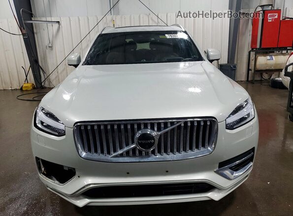 YV4A22PL0N1871439 2022 VOLVO XC90 Tan Вид спереду