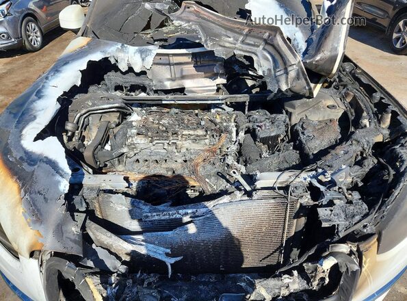 YV4A22PL2J1196705 2018 VOLVO XC90 White Engine compartment view