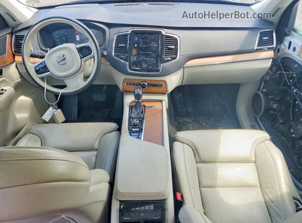 YV4A22PL2J1372913 2018 VOLVO XC90 White Առջևի վահանակի տեսք