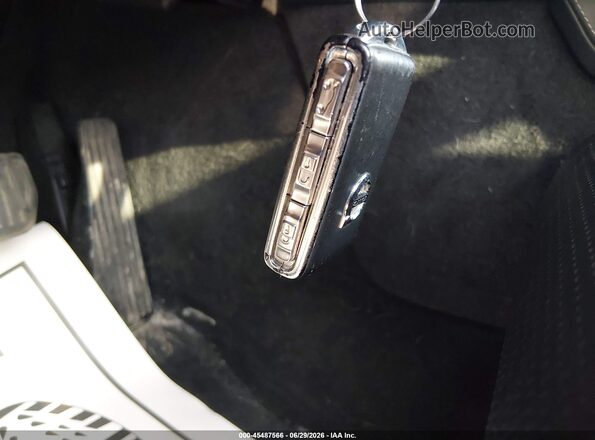 YV4A22PL6M1706851 2021 VOLVO XC90 Silver Առջևի վահանակի տեսք
