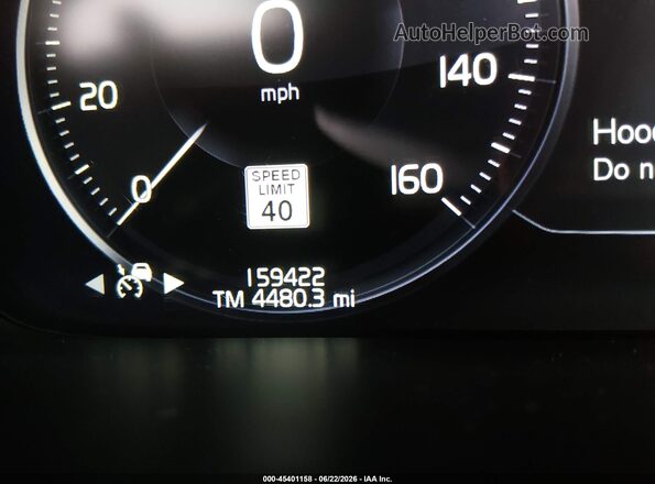 YV4A22PL9J1370043 2018 VOLVO XC90 Black 