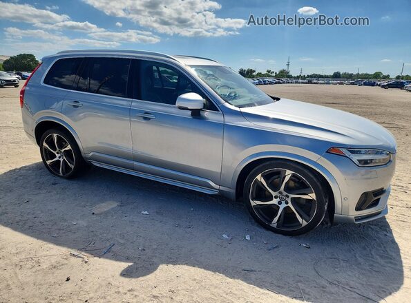 YV4A22PMXH1169948 2017 VOLVO XC90 Silver Delantero derecho