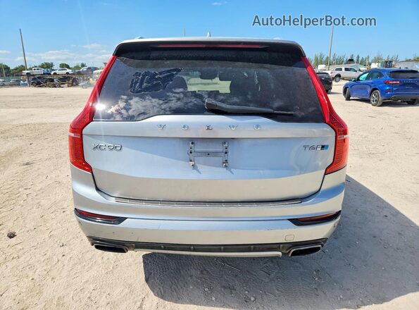 YV4A22PMXH1169948 2017 VOLVO XC90 Silver Vista trasera