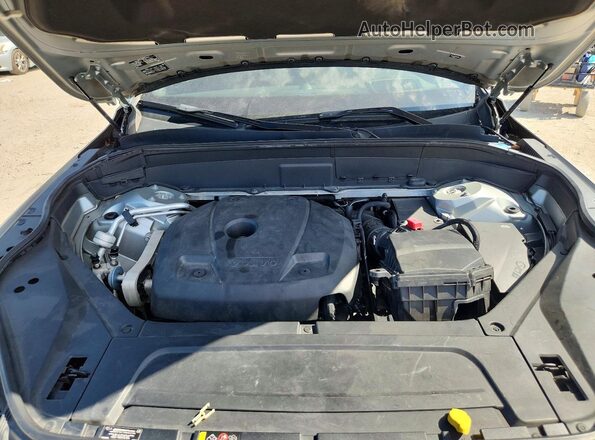YV4A22PMXH1169948 2017 VOLVO XC90 Silver Vista del compartimento del motor