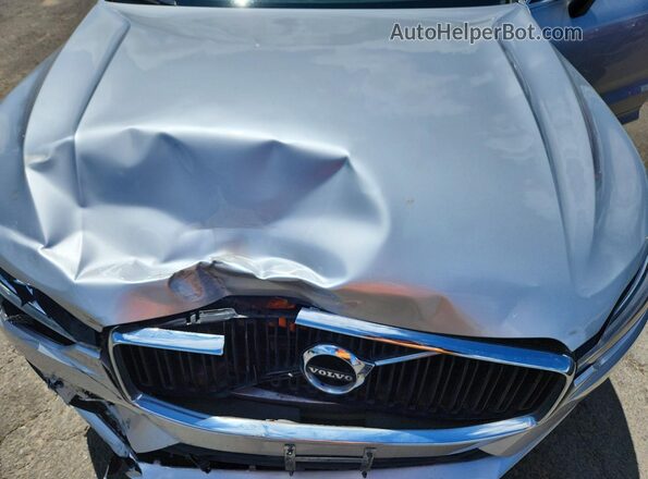 YV4A22RK6M1700567 2021 VOLVO XC60 Silver Սալոնի հետևի տեսք